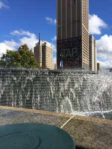 Fountain-side lunch
