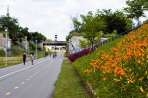 DequindreCutGreenway-1-th