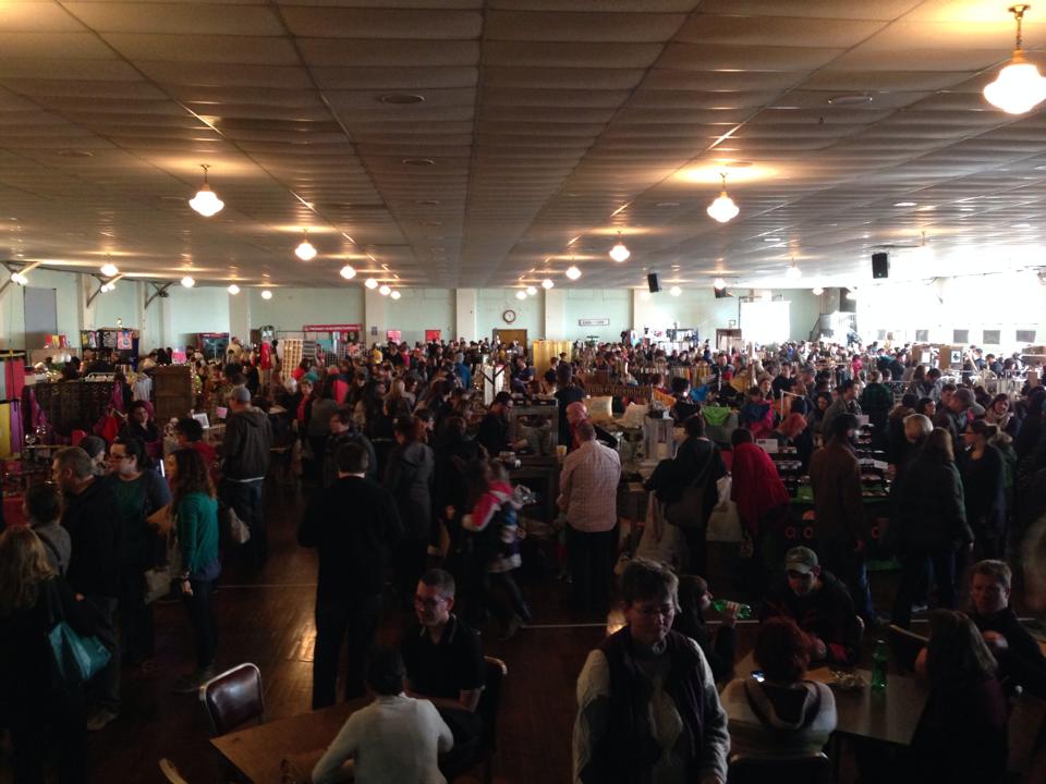 Crowds for crafts!