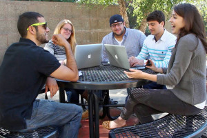 892174_671353629549942_824245148_o